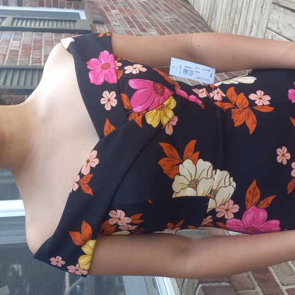 NWT!! Tropical bodycon size 2 - Picture 7 of 7